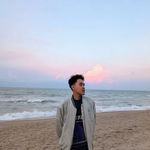 DZYX