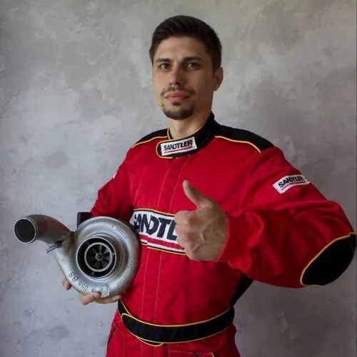 МАРТИН БОГАТЫРЕВИЧ garage