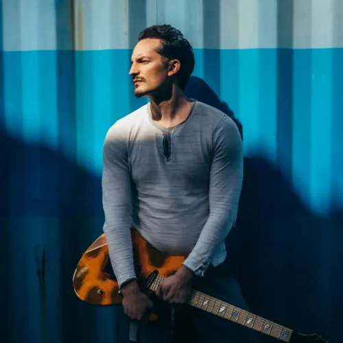 Dino SDB | Guitar & AI Creative