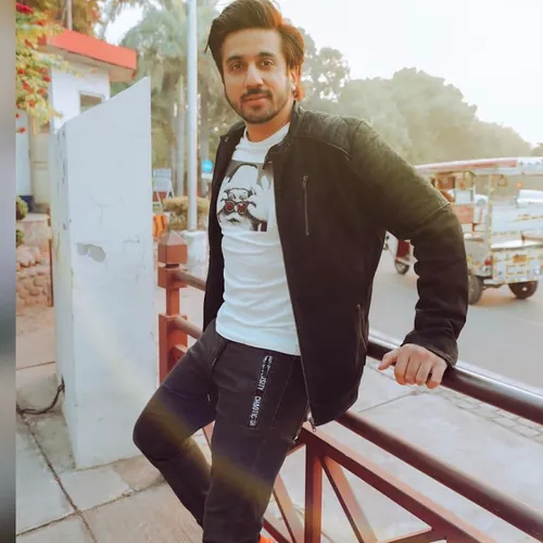 Mumbaikar nikhil / MSK vlogs