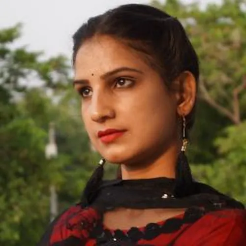 Ritika chaudhary