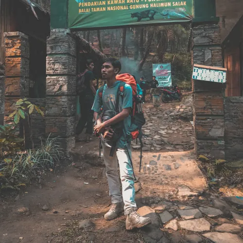 REY MAHENDRA