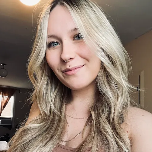EvieReacts