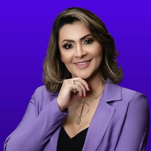 Prof. Núbia Oliveira