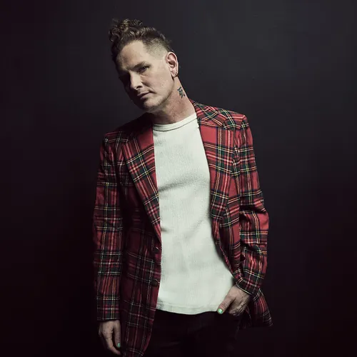 Corey Taylor - Topic