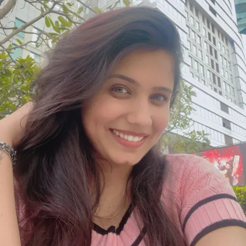 Astha Yadav Vlogs