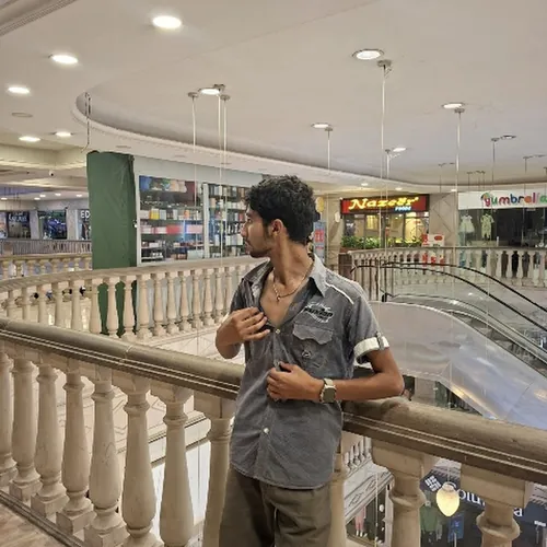 Iyaan Makroo