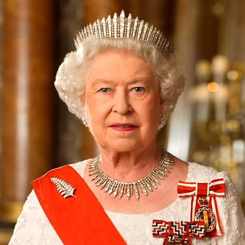  Queen Elizabeth II