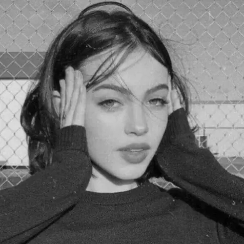 - B 8 🧛🏻.