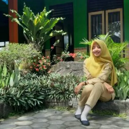Nur Hayati