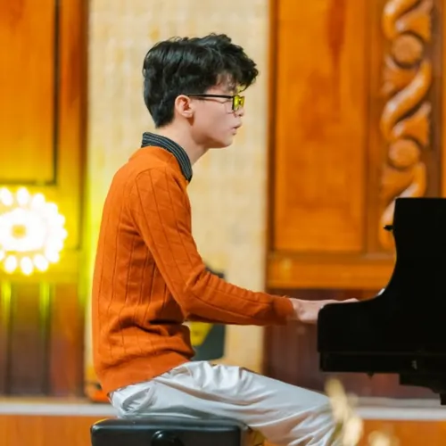Bắp Minh Piano