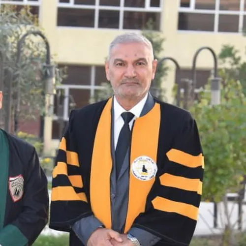 الأستاذ الدكتور محمد ثامر