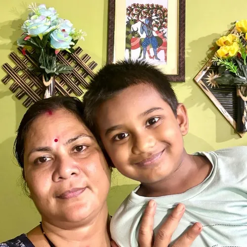 GOLU  X-PRESS