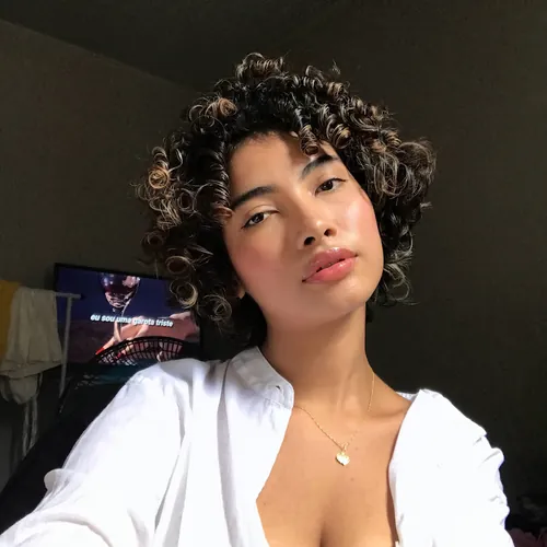 Lilia Neves
