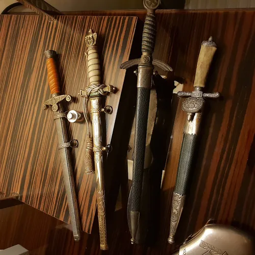 WarStory Military Antiques