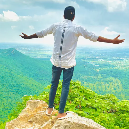 Adarsh Gautam Vlogs 