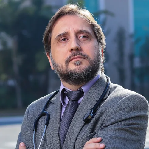 Dr. Marcelo Lima