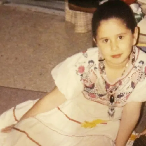 miss Mariana marIana 33 Leal
